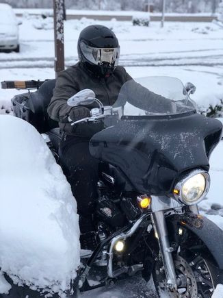 Riding the rig in the snow [Feb 4th] in Buckley Wa. People assumed I was crazy.