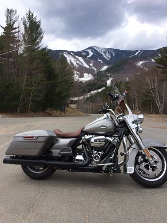 Been able to ride the last 3 days. Here's a pic in front of Whitface Mountain, in Wilmington NY. About 400 miles on her so far and I must say, I'm impressed! Love the new king!!!!