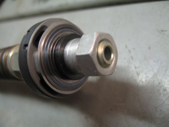 Adjustable 30mm Ohlins R&T complete rebound stack on piston.