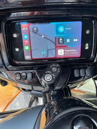 Carplay engaged without headset plugged in.