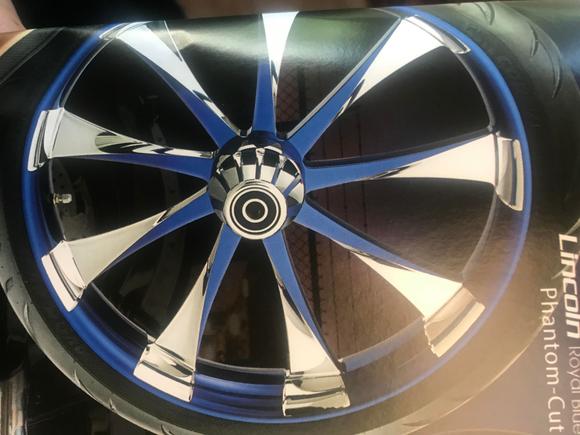 THIS IS WHAT IT ALL COMES DOWN TO, THATS WHY I DIDNT GO CRAZY WITH RIMS, THE CHROME WILL HOLD ME OVER, I HAVE BARS I CANT SAY APE CAUSE THERE NO APES ANYTHING ALIKE THERE BEING MADE IN UK, AND DOING SAME THINK CHROME/BLUE LIKE THIS, HENCE THE BRAKE CALIPERRS, HOPE THE PICTIREWS COMING TOGTHER, ITS NOT A $$ THING, ITS GETTING THE STUFF FAST ENOUGH,LOL...TAKES TIME....
