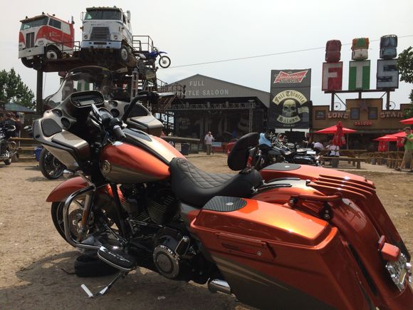 Full Throttle Saloon
