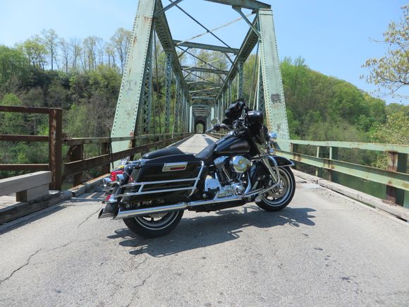 Not a lot of traffic on a weekday so I got a picture with my bike in it.