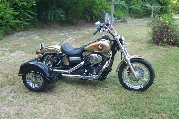 Moms Street Bob