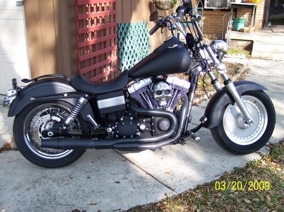 2008 street bob right side