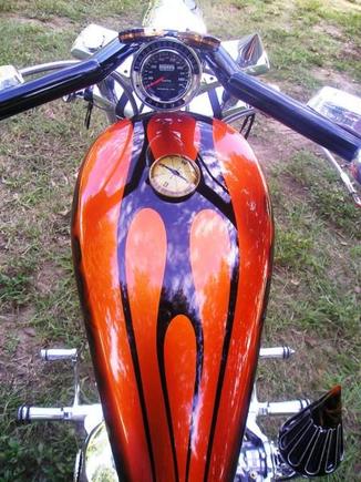 P1010067 gas cap tank as a compuss