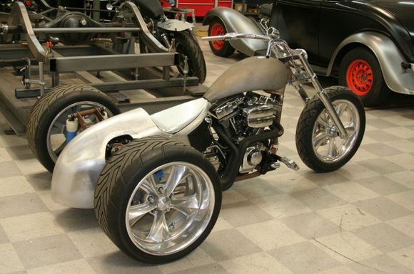 Mike's Custom Trike, check out the A-arms on this bad boy!