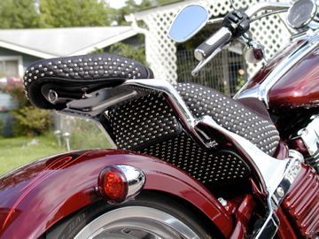Detail of back side when passenger pillion is open. Also note the previously ugly black plastic piece under seat was upholstered to match.