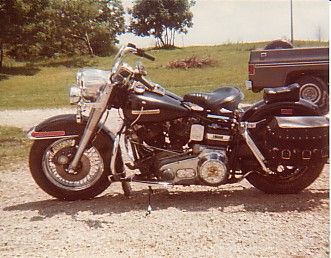'78 FLH
Sept 1981 after returning home from following the front wheel since May.
