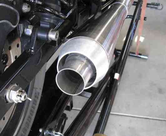 Nothing inside the pipe but sort of a mini chamber and the pipe exit is now beyond the endcap.. Boominess goes away but as a friend says "It's kinda blatty"   IMO not bad..