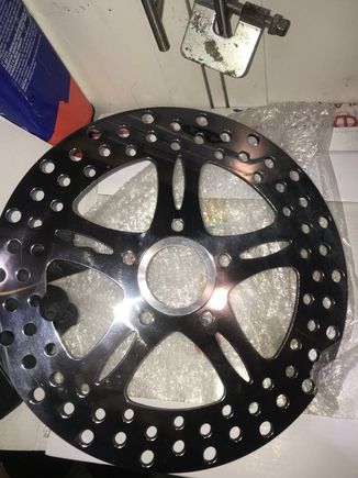 NICE NEW CHROME SPROCKETS, WHICH UNLIKE THE STOCK, YOU CAN SEE ALL THE DESIGN OF STOCK RIM, THESE SHOULD OF CAME WITH IT,M I HAVE OTHER PICS WHEN THEY LOAD YOU GUYS WILL SEE WHAT I MEAN
