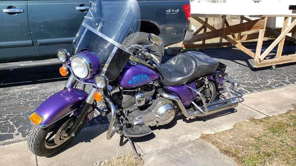 Anyone have photos of their Road King without the 