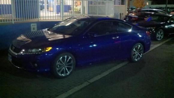 My 2013 Accord EX-L Navi at the dealership;
Simply love at first sight...
