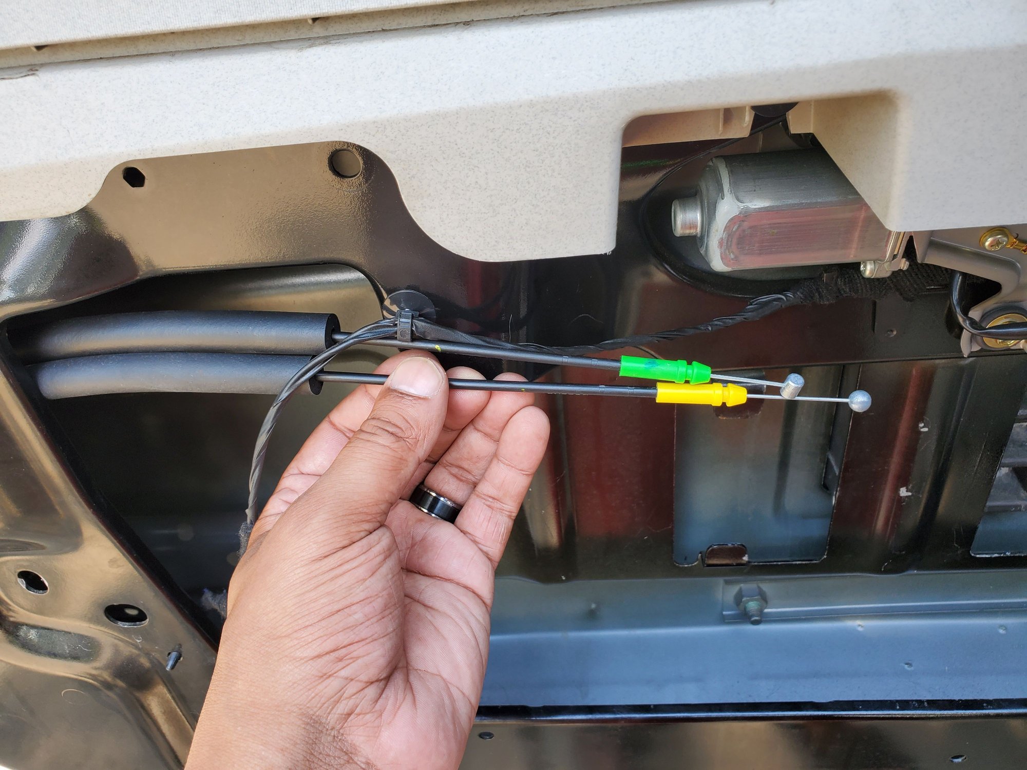 2006 H3 hummer Rear door assembly Hummer Forums Enthusiast Forum