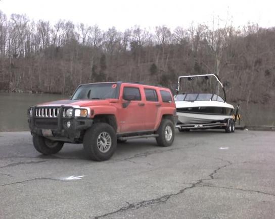 2006 Hummer H3 pulling 2000 Tige 2100v