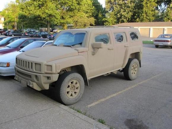 THIS is what HUMMERS are made for!