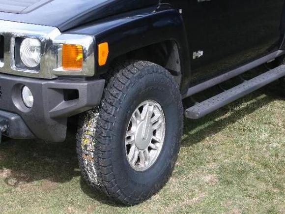 tire fills the wheel well pretty good
