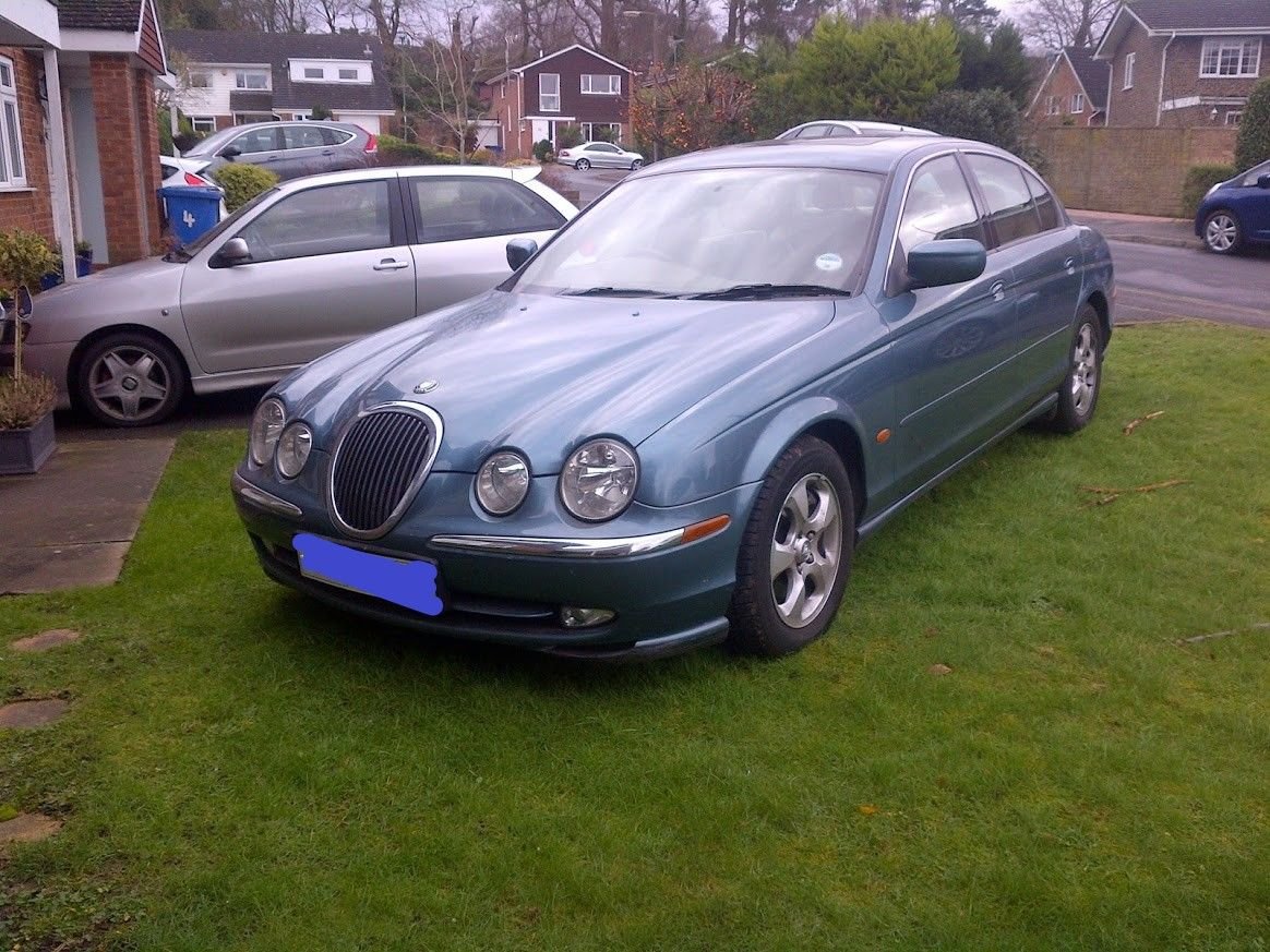 2000 Jaguar S-Type - UK: 2000 S-Type 3.0 V6 - Used - VIN SAJAC01E7YFL3XXX - 94,701 Miles - 6 cyl - 2WD - Automatic - Sedan - Blue - Ascot SL5, United Kingdom