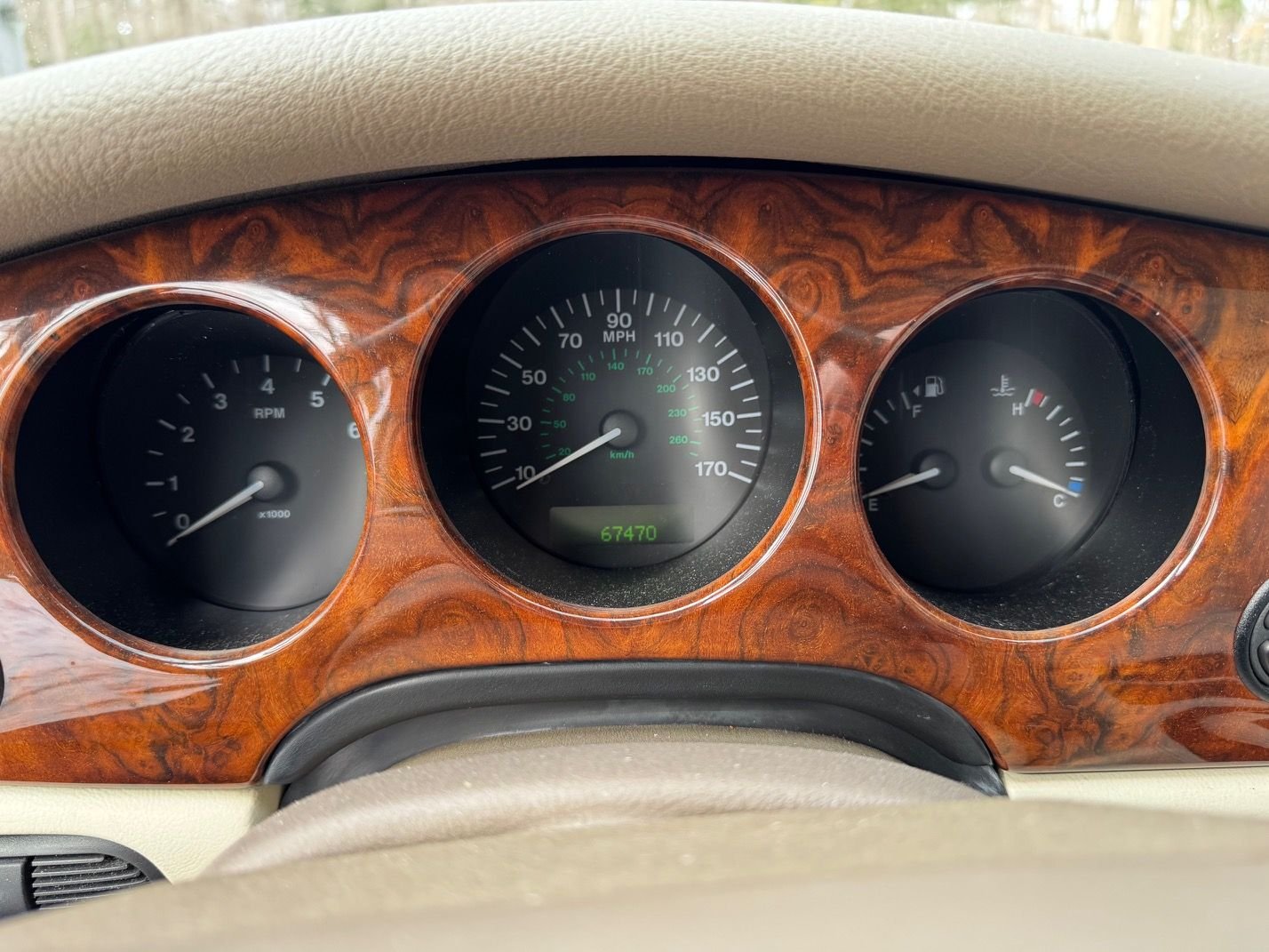 2000 Jaguar XJ8 - Well-maintained 2000 Jaguar XJ8 for sale, new transmission needed - Used - VIN SAJDA14C9YLF17000 - 67,470 Miles - 8 cyl - Automatic - Sedan - Red - Great Falls, VA 22066, United States