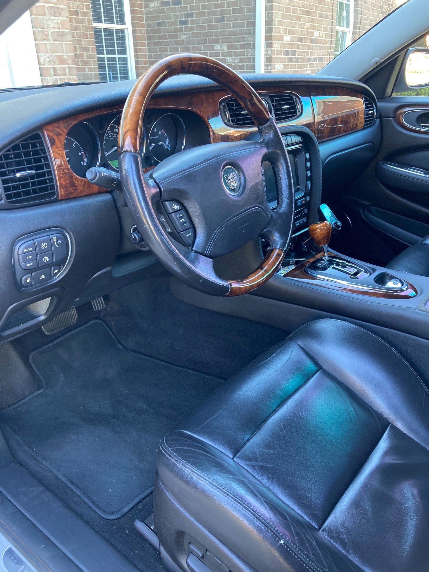 2005 Jaguar XJR - 2005 Jaguar XJR - North Carolina - Used - VIN SAJWA73B85TG43753 - 95,500 Miles - 8 cyl - 2WD - Automatic - Sedan - Silver - Roxboro, NC 27573, United States