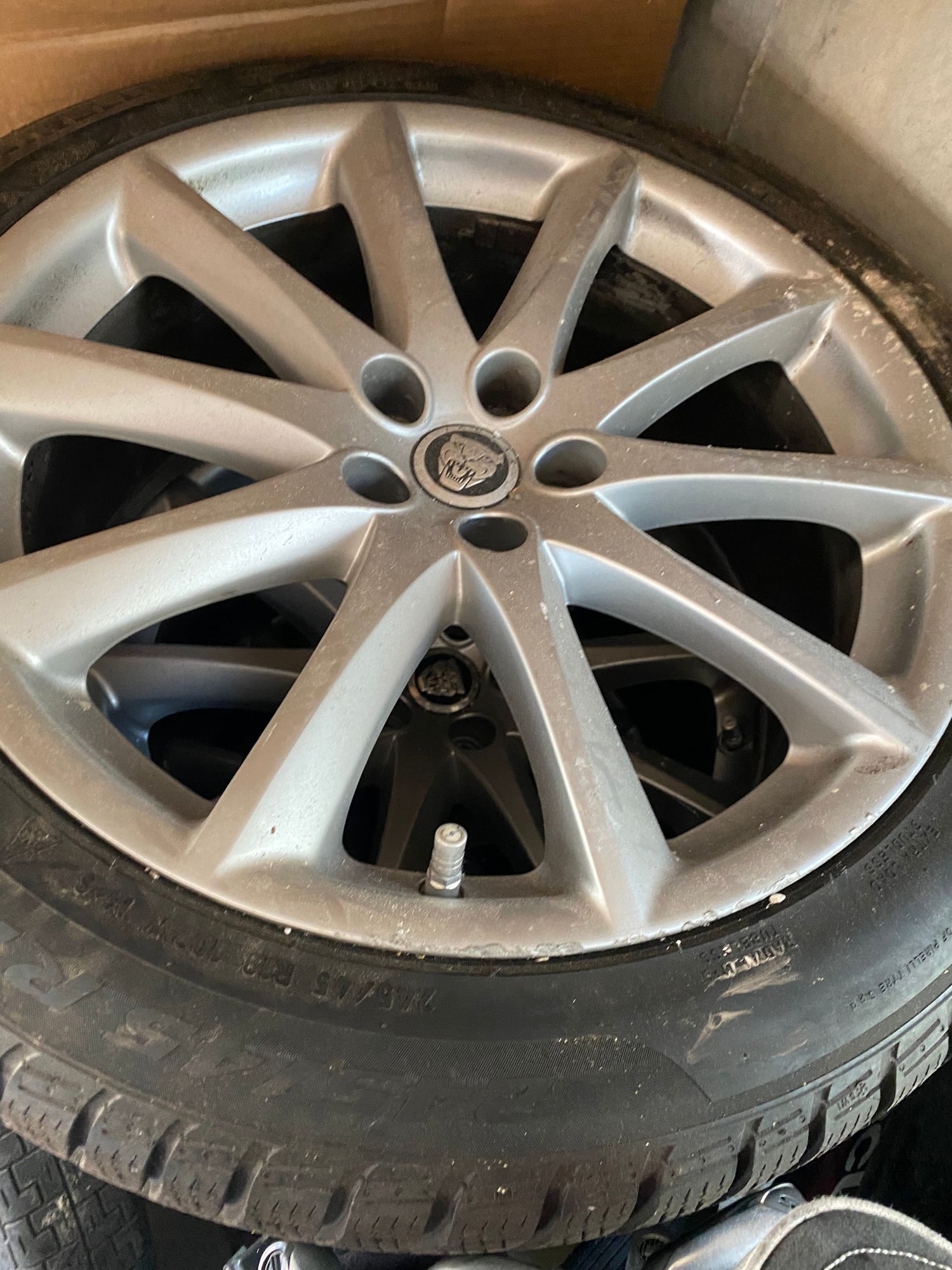 Wheels and Tires/Axles - Rims with winter tires and tpms - Used - 2010 to 2021 Jaguar All Models - Long Beach, NY 11561, United States