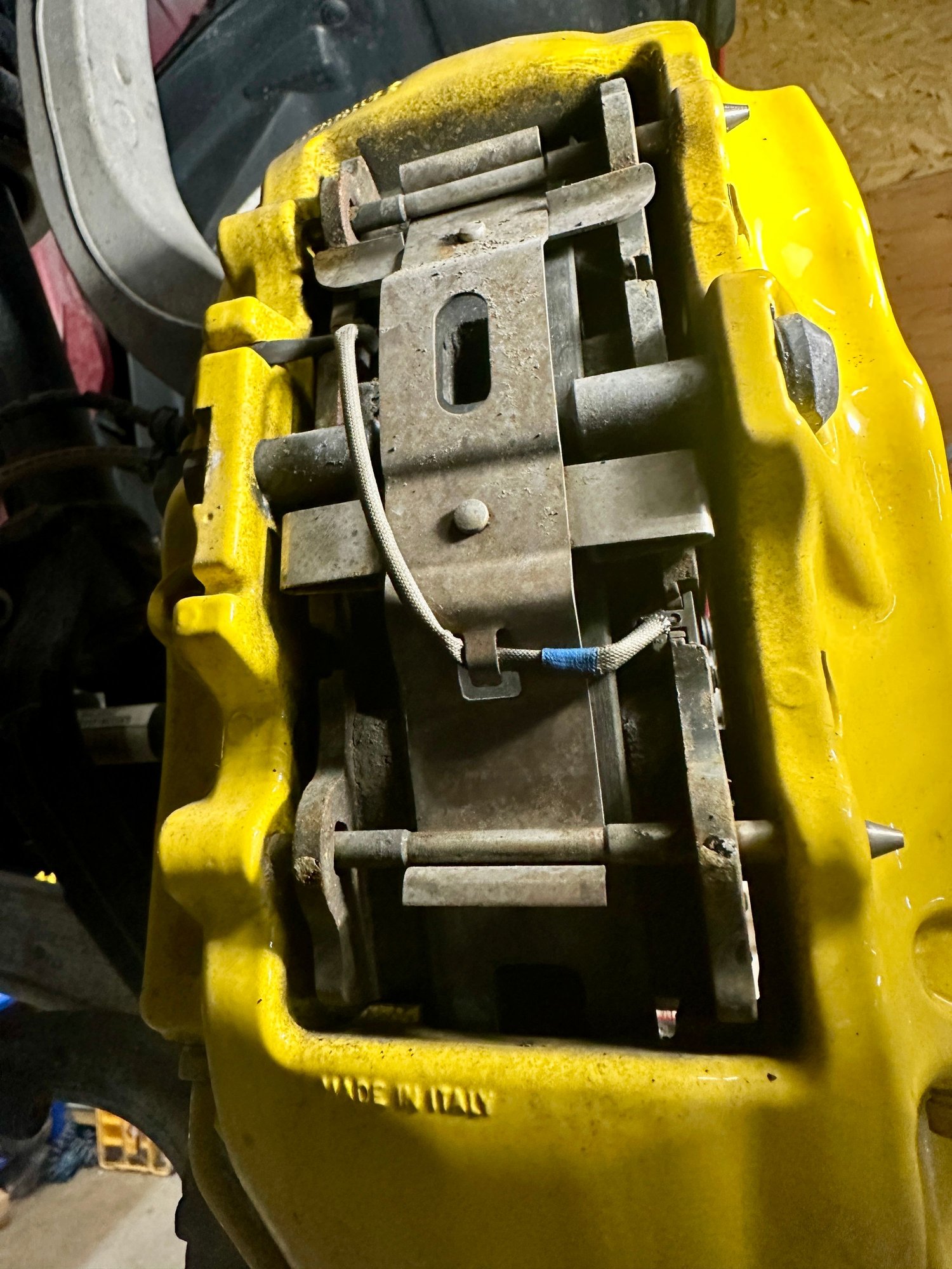 2016 Jaguar F-Type - 2016 Jaguar F Type R - Italian Racing Red, carbon ceramic brakes - Used - VIN SAJXJ6DL7GMK23806 - 27,100 Miles - 8 cyl - AWD - Automatic - Coupe - Red - Waterdown, ON L8B 0G, Canada
