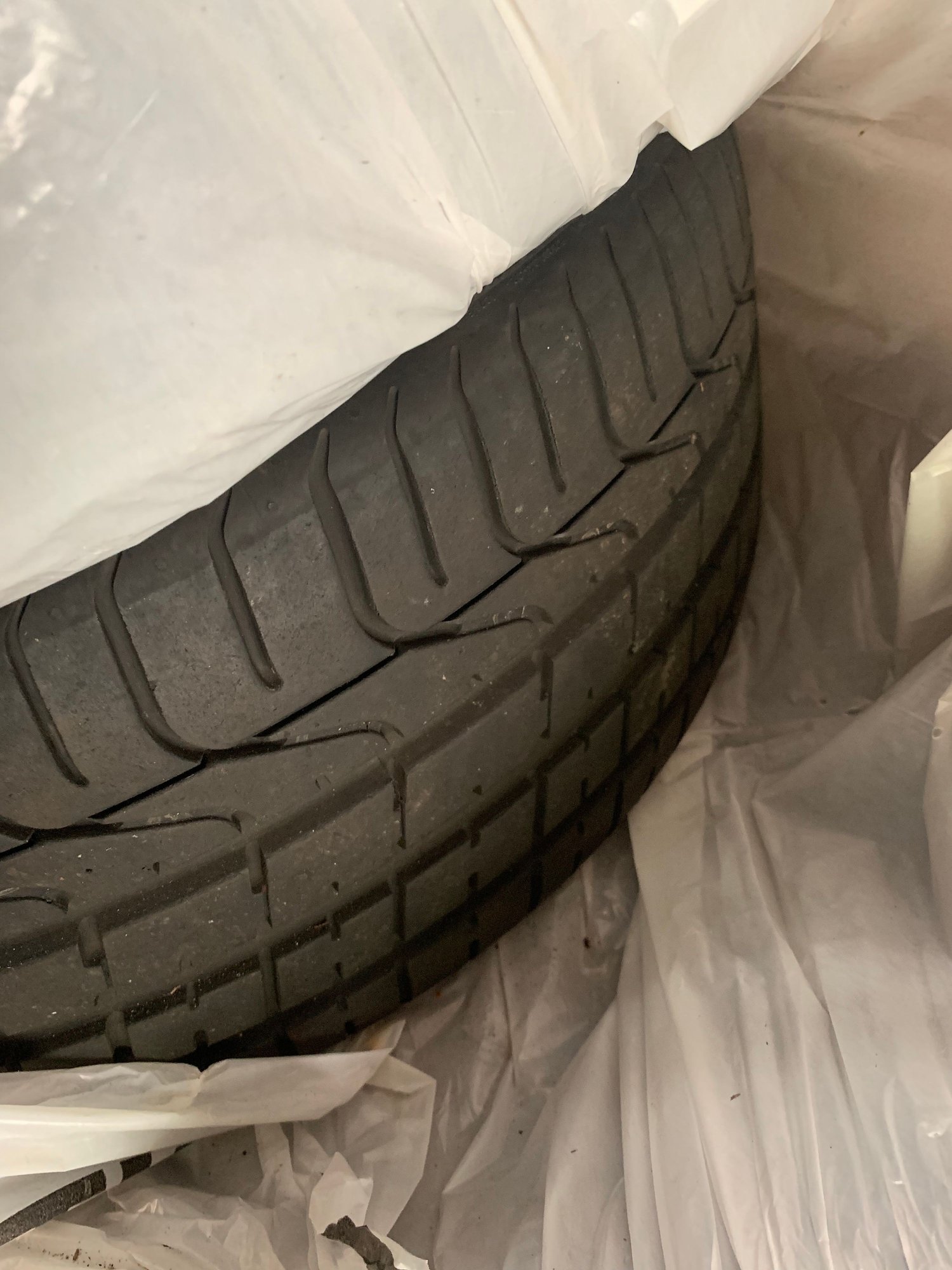 Wheels and Tires/Axles - Set: 20" OEM Gyrodyne wheels + Pirelli Tires - Used - 2014 to 2019 Jaguar F-Type - Seattle, WA 98116, United States