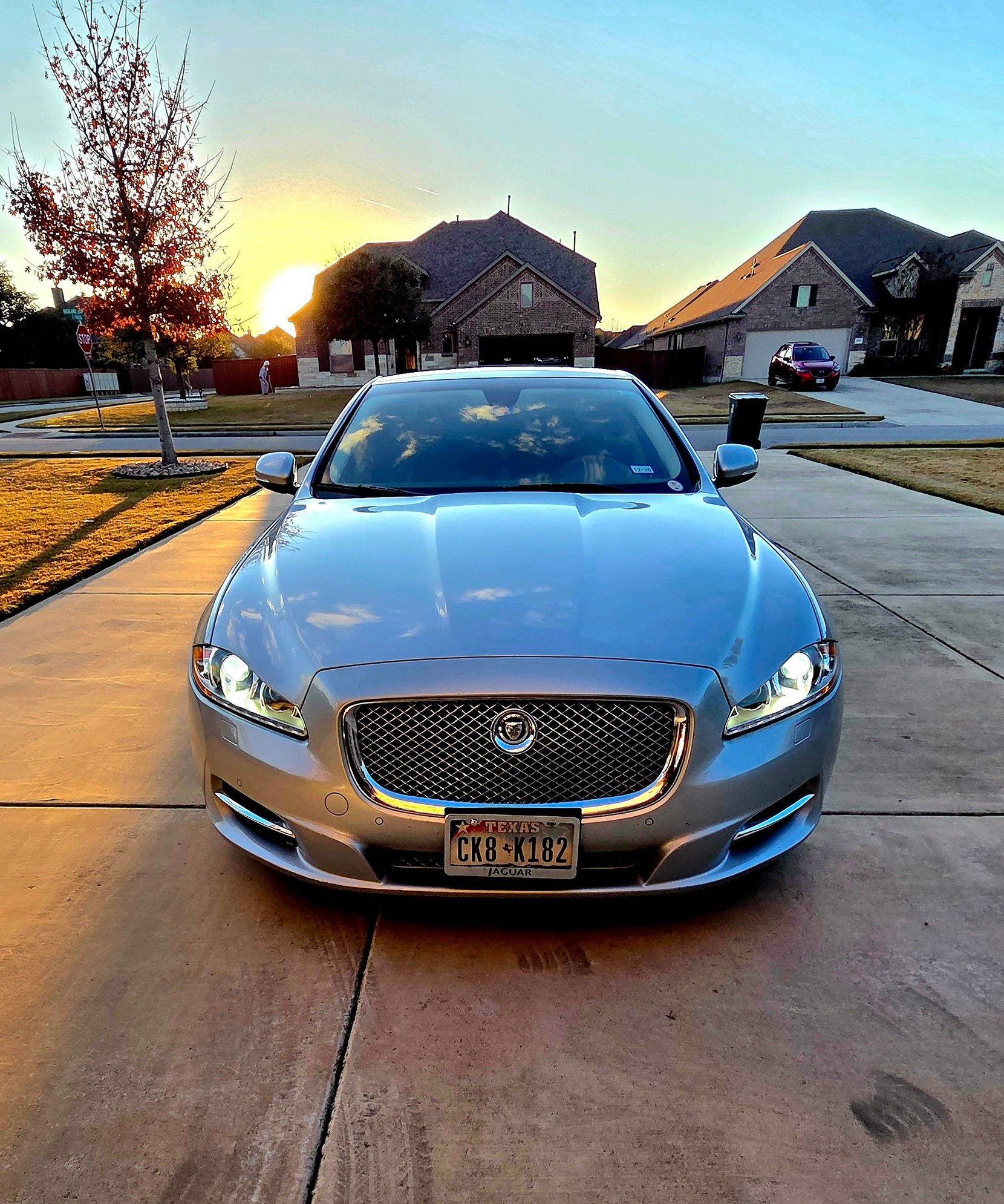 2011 Jaguar XJ - 2011 Jaguar XJL - Used - VIN Sajwa2gb4blv10476 - 76,800 Miles - 8 cyl - 2WD - Automatic - Sedan - Silver - Georgetown, TX 78628, United States