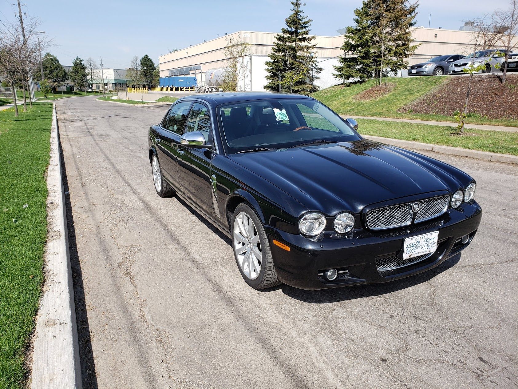 2008 Jaguar Vanden Plas - 2008 Jaguar XJ Vanden Plas (Near Museum Condition) - Used - VIN SAJXA82B28SH29193 - 24,000 Miles - 8 cyl - 2WD - Automatic - Sedan - Black - Toronto, ON M3C1V1, Canada