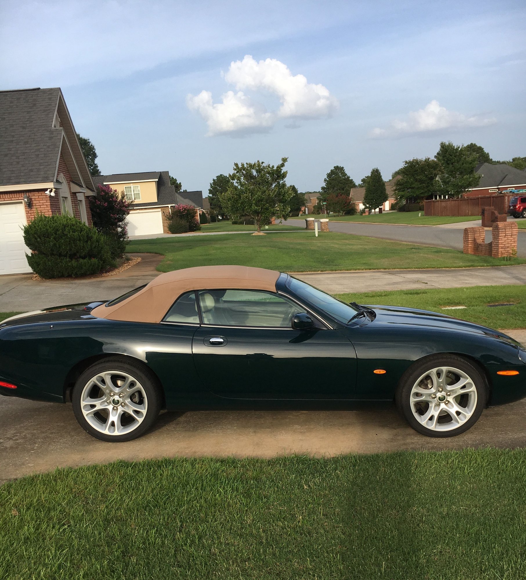2004 Jaguar XK8 - 2004 XK8 convertible British Racing Green/tan top interior - Used - VIN SAJDA42C042A39277 - 61,340 Miles - Convertible - Other - Warner Robins, GA 31088, United States