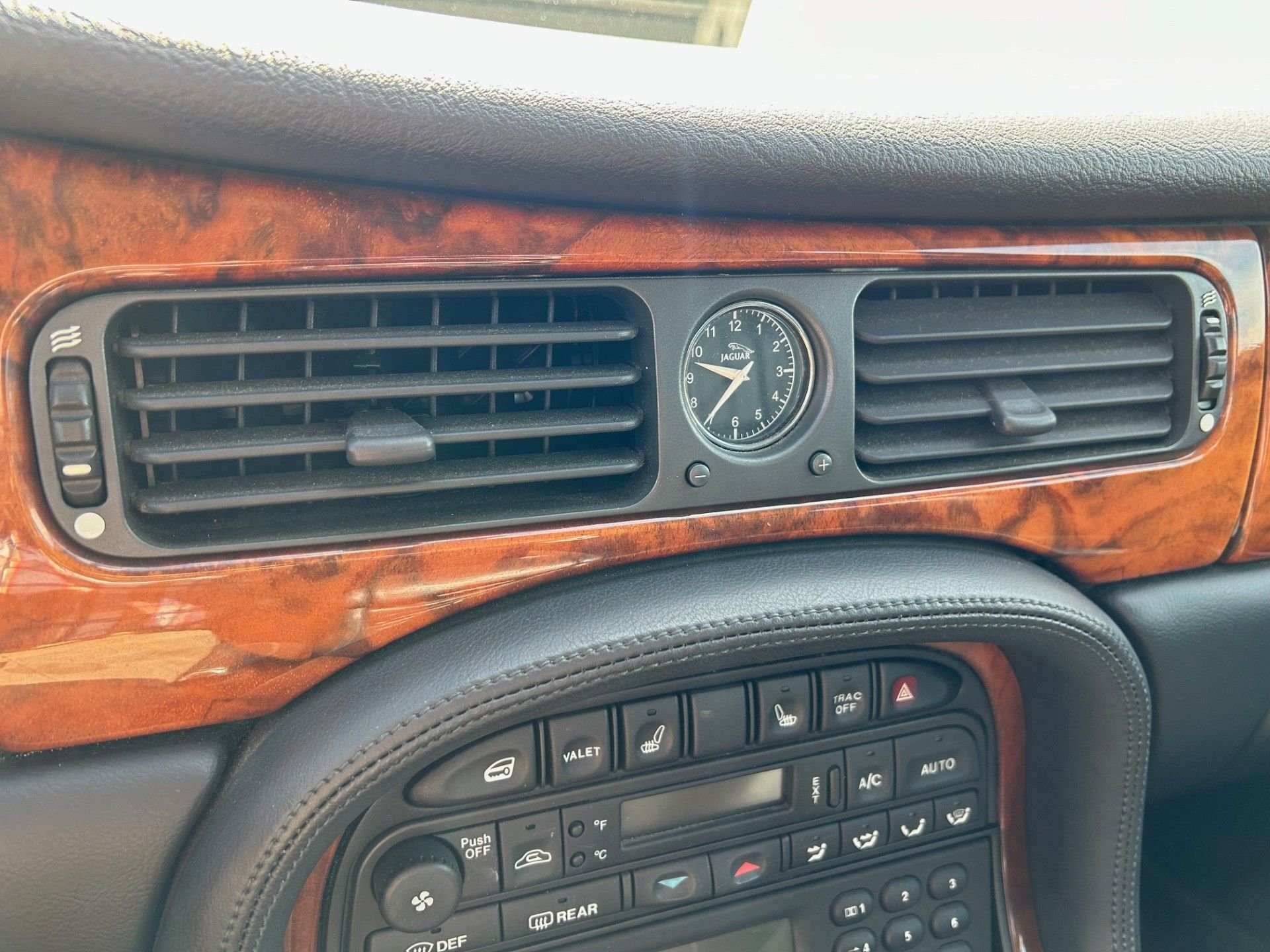 2000 Jaguar XJ8 - Amazing 2000 Jaguar XJ8 L Sport Silver Sedan w/ 111K Miles pure So. California Car - Used - VIN SAJDA23C4YLF06834 - 111,000 Miles - 8 cyl - 2WD - Automatic - Sedan - Silver - Redondo Beach, CA 90277, United States