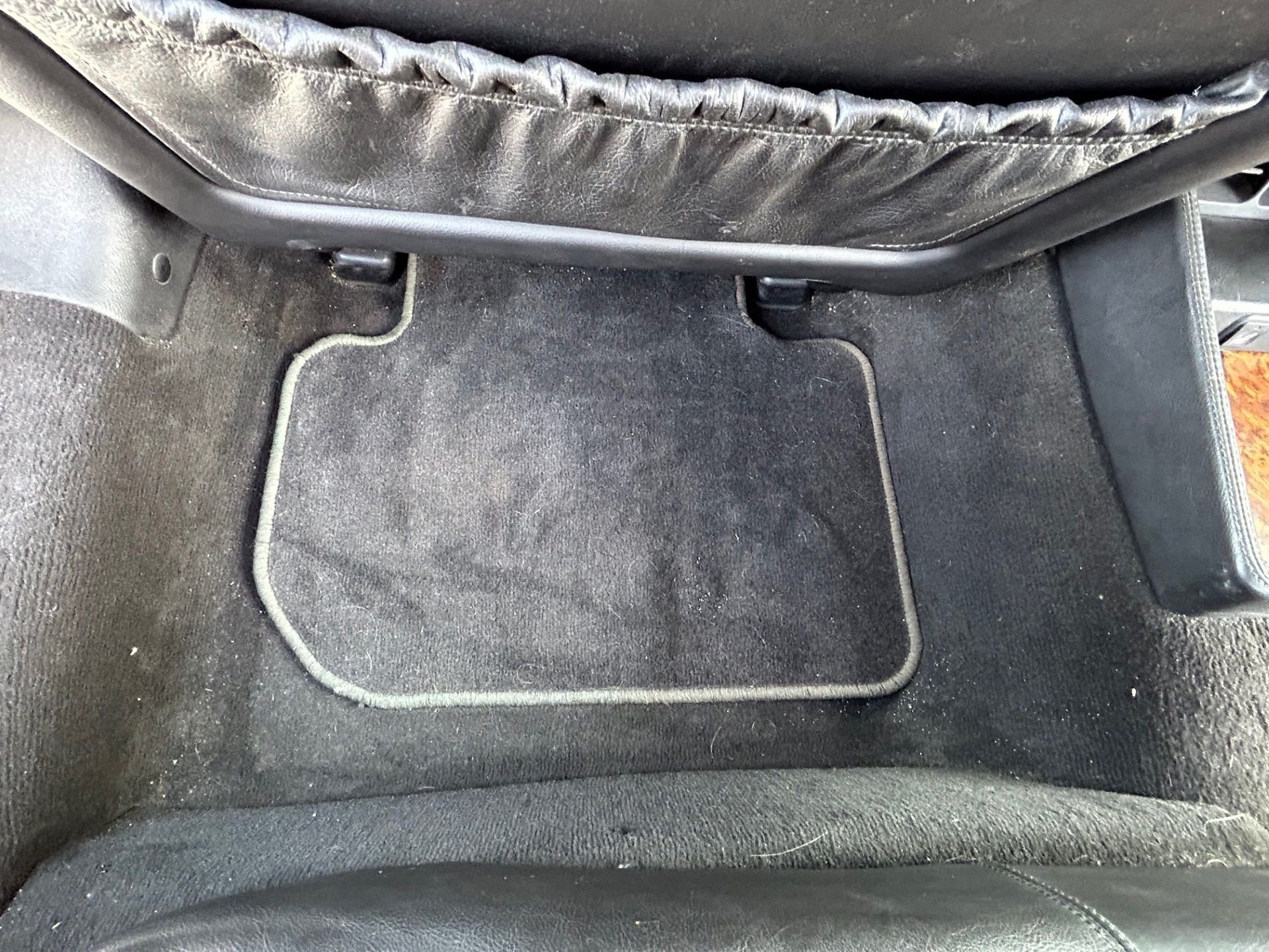 2000 Jaguar XJ8 - Amazing 2000 Jaguar XJ8 L Sport Silver Sedan w/ 111K Miles pure So. California Car - Used - VIN SAJDA23C4YLF06834 - 111,000 Miles - 8 cyl - 2WD - Automatic - Sedan - Silver - Redondo Beach, CA 90277, United States