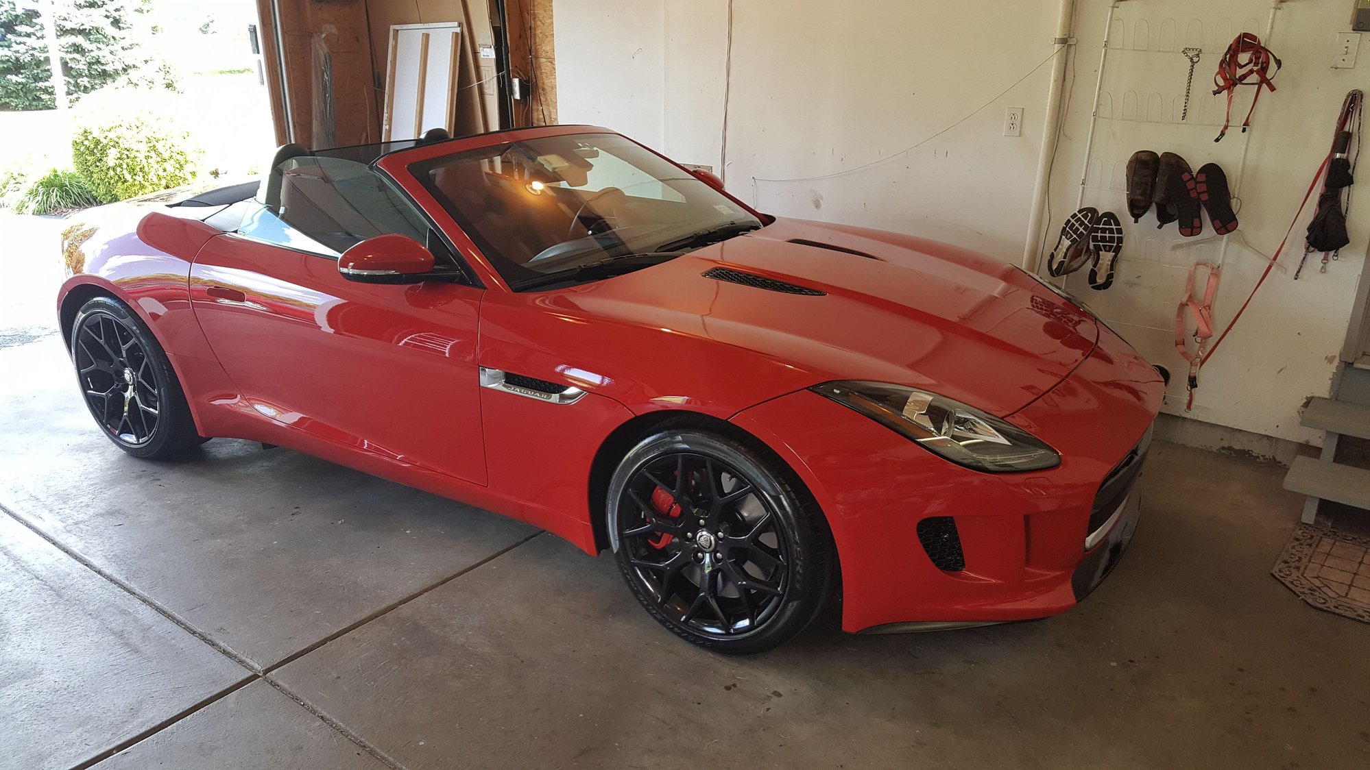 2014 Jaguar F-Type - imaculate 2014 v6s - Used - VIN sajwa6fc9e8k01126 - 21,200 Miles - 6 cyl - 2WD - Automatic - Convertible - Red - Clarence Ctr, NY 14032, United States