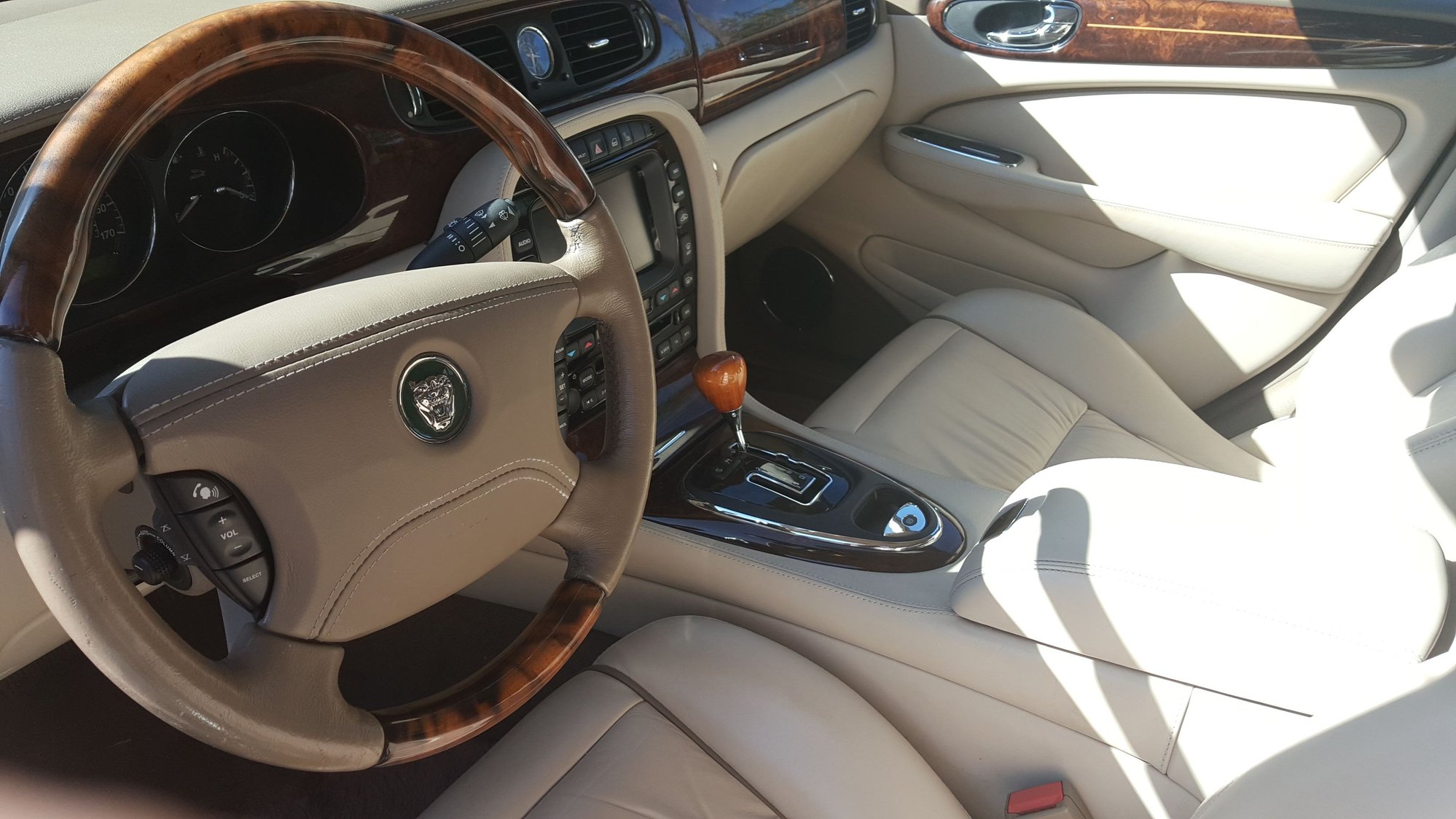 2004 Jaguar Vanden Plas - 2004 Jaguar XJ Vanden Plas Pampered and Well Maintained - Used - VIN SAJWA74C64SG22928 - 126,000 Miles - 8 cyl - 2WD - Automatic - Sedan - Silver - Winnetka, CA 91306, United States