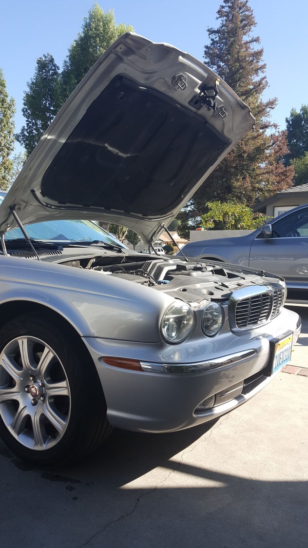 2004 Jaguar Vanden Plas - 2004 Jaguar XJ Vanden Plas Pampered and Well Maintained - Used - VIN SAJWA74C64SG22928 - 126,000 Miles - 8 cyl - 2WD - Automatic - Sedan - Silver - Winnetka, CA 91306, United States