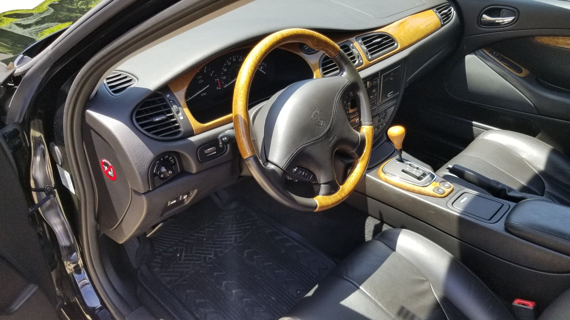 2000 Jaguar S-Type - Original Owner S Type - Used - VIN SAJDA01C6YFL12308 - 37,800 Miles - 6 cyl - 2WD - Automatic - Sedan - Black - Edwardsville, IL 62025, United States