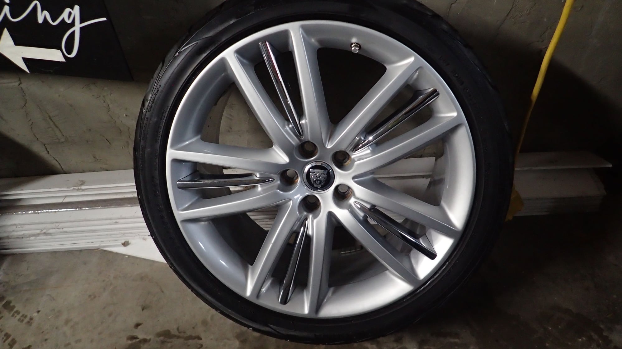 Wheels and Tires/Axles - 20" Selena wheels, staggered set (with chrome blades) EXC condition - Used - 2009 to 2015 Jaguar XF - Oak Ridge, TN 37830, United States