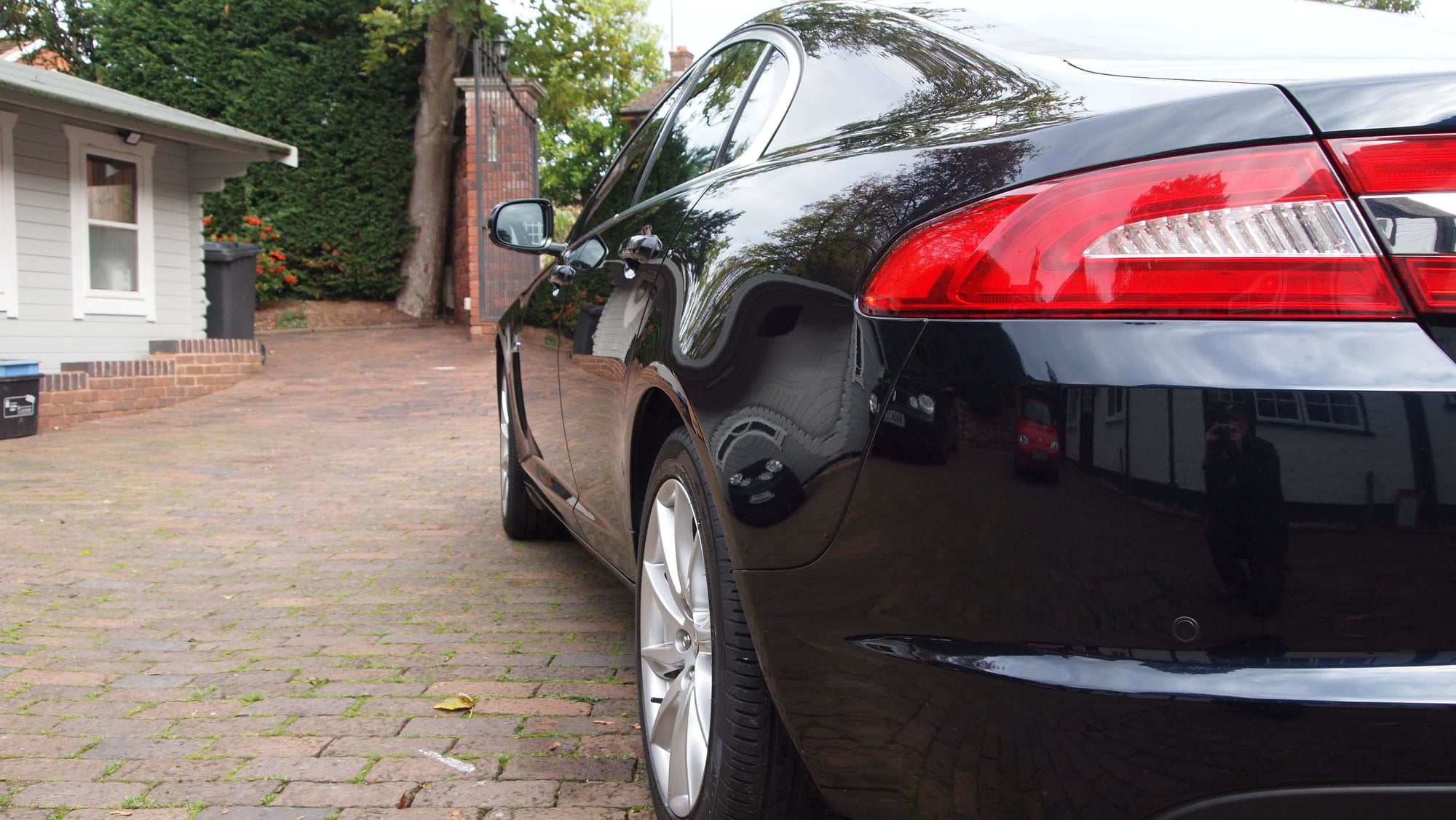 2011 Jaguar XF - Excellent condition, XF 2.2 Diesel Premium Luxury, Azurite blue 129,500 miles - UK - Used - VIN SAJEA71CX4SG01595 - Kidderminster DY11, United Kingdom