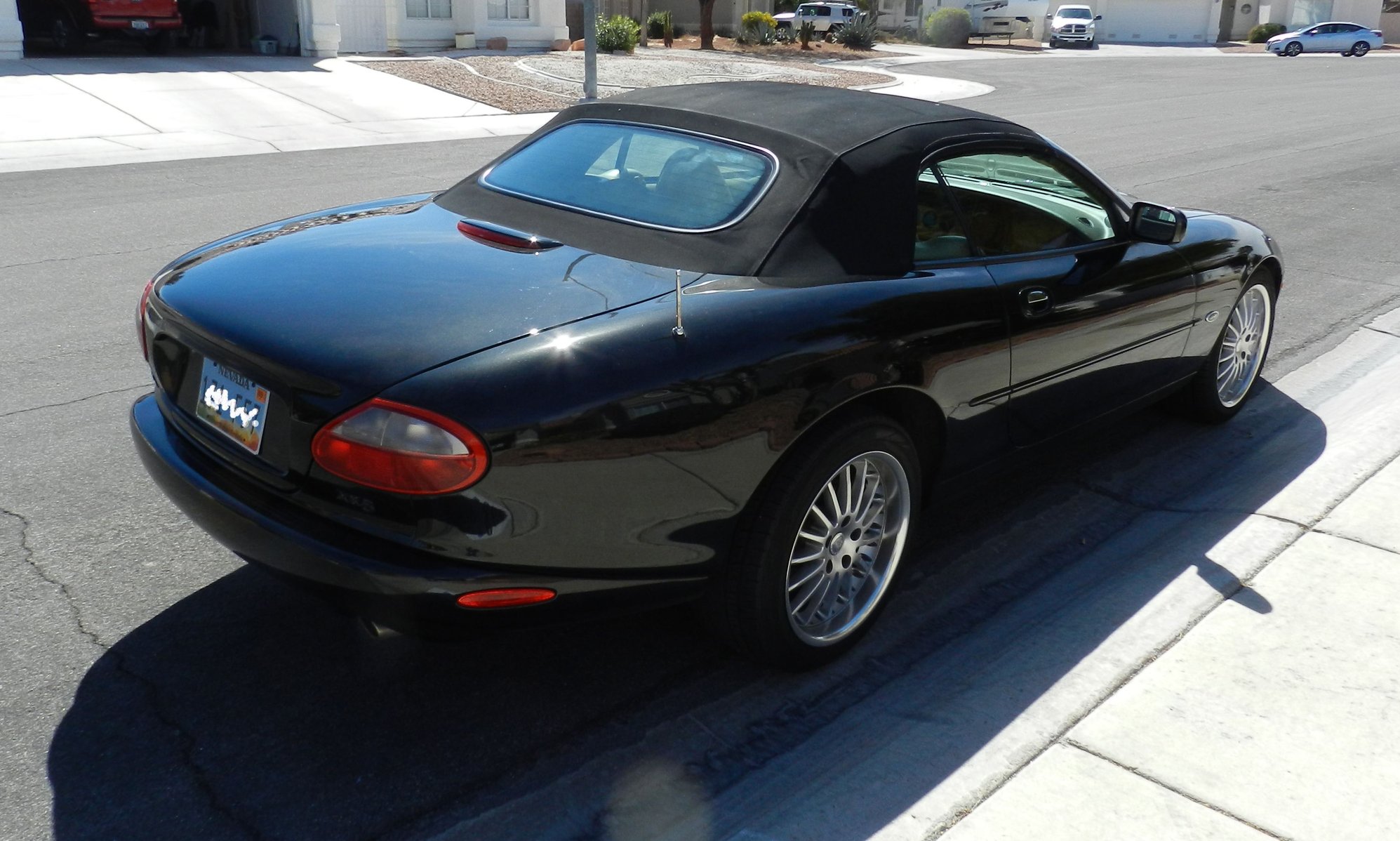 1998 Jaguar XK8 - 98 Jaguar XK8 Upgrades Are Done - Used - VIN SAJGX2244WC018659 - 95,000 Miles - 8 cyl - 2WD - Automatic - Convertible - Beige - Las Vegas, NV 89130, United States