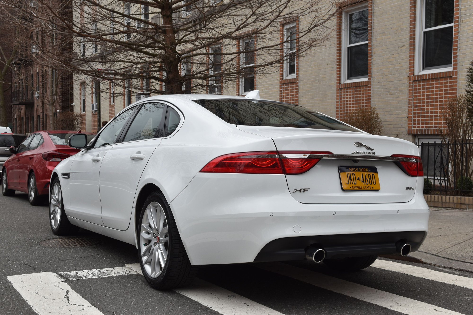 2017 Jaguar XF - 2017 XF in excellent condition - Used - VIN SAJBE4BV6HCY33727 - 65,000 Miles - 6 cyl - 2WD - Automatic - Sedan - White - Sunnyside, NY 11104, United States