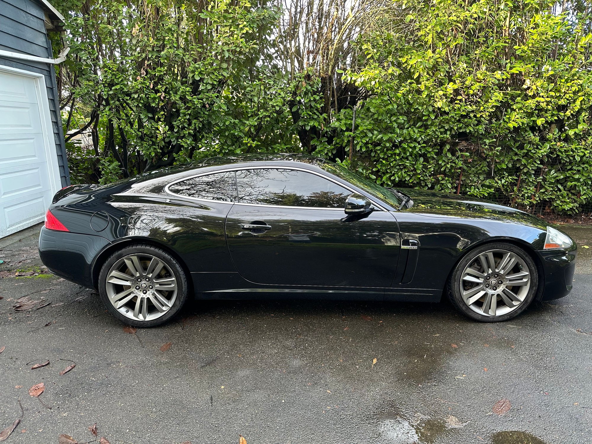 2010 Jaguar XKR - 2010 Jaguar XKR - Used - VIN SAJWA4DC0AMB34931 - 84,100 Miles - 8 cyl - 2WD - Automatic - Coupe - Black - Seattle, WA 98188, United States