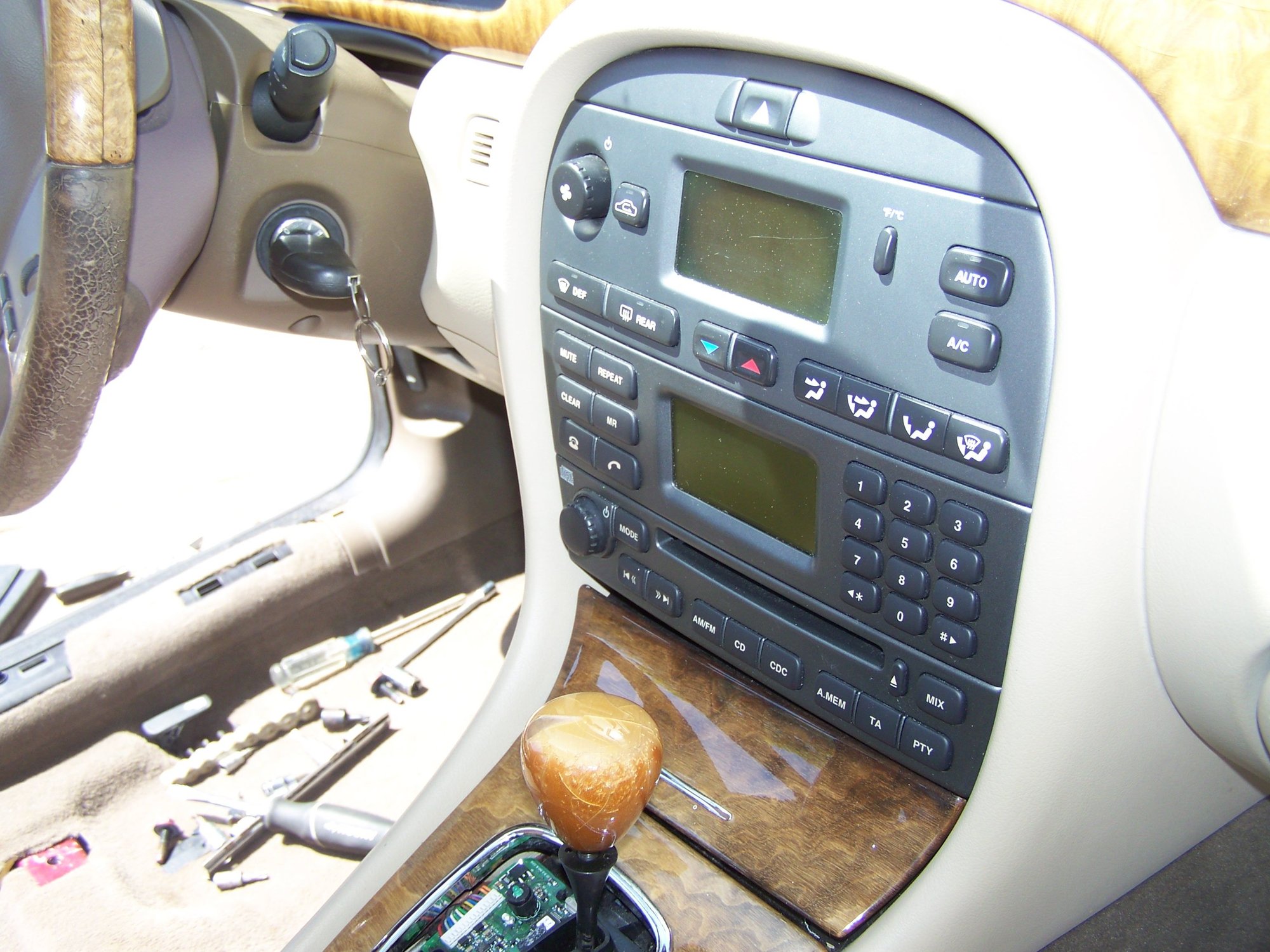 2006 Jaguar X-Type - Beautiful Low Mileage 2006 Jaguar X-Type Estate Wagon SAFlorida Car Complete Part-Out - Akron, OH 44320, United States