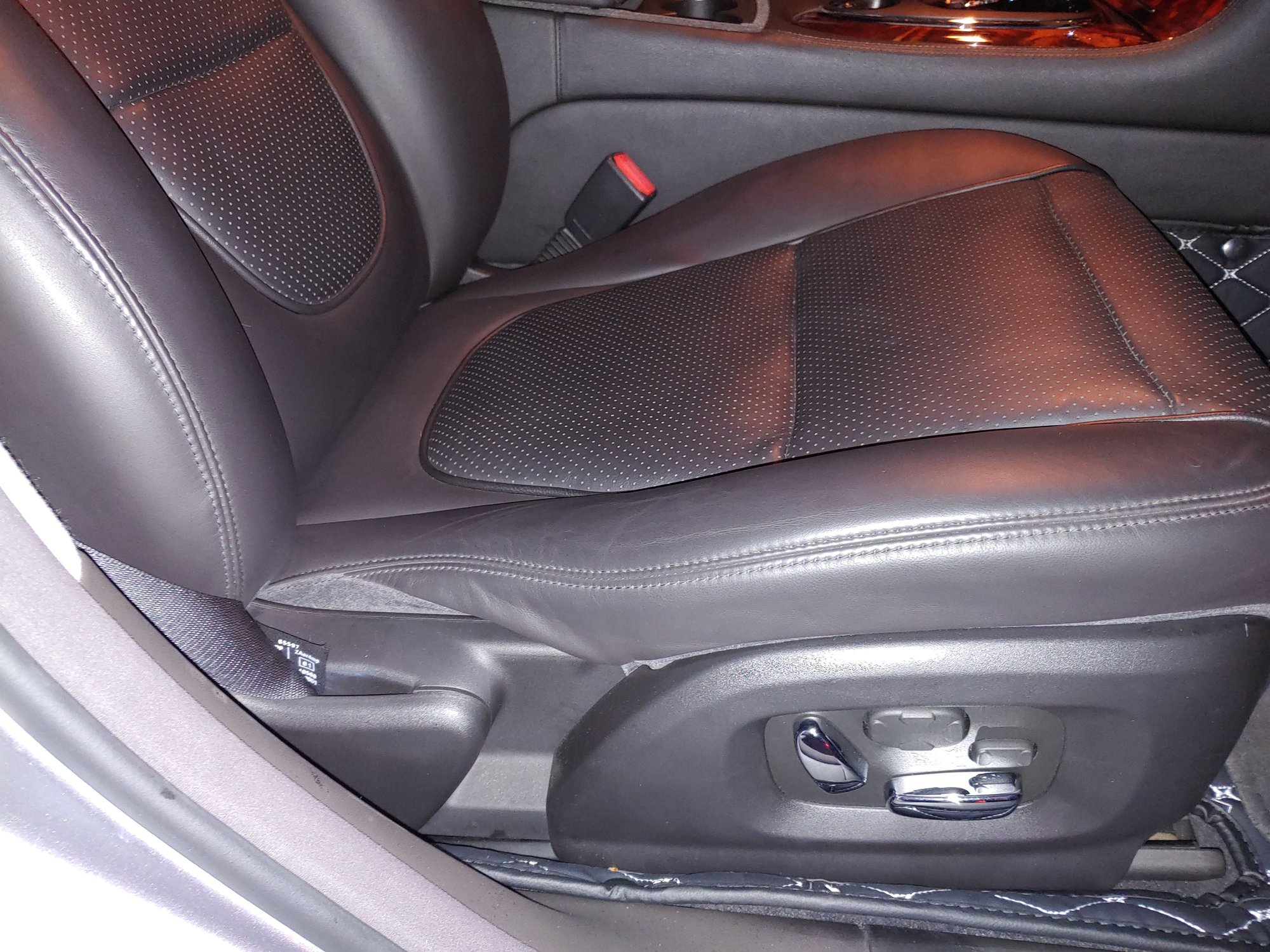 2008 Jaguar XJ8 - Super Clean 2008 XJ with Extras!! - Used - VIN SAJWA71B48SH28022 - 64,820 Miles - 8 cyl - 2WD - Automatic - Sedan - Gray - Severn, MD 21144, United States