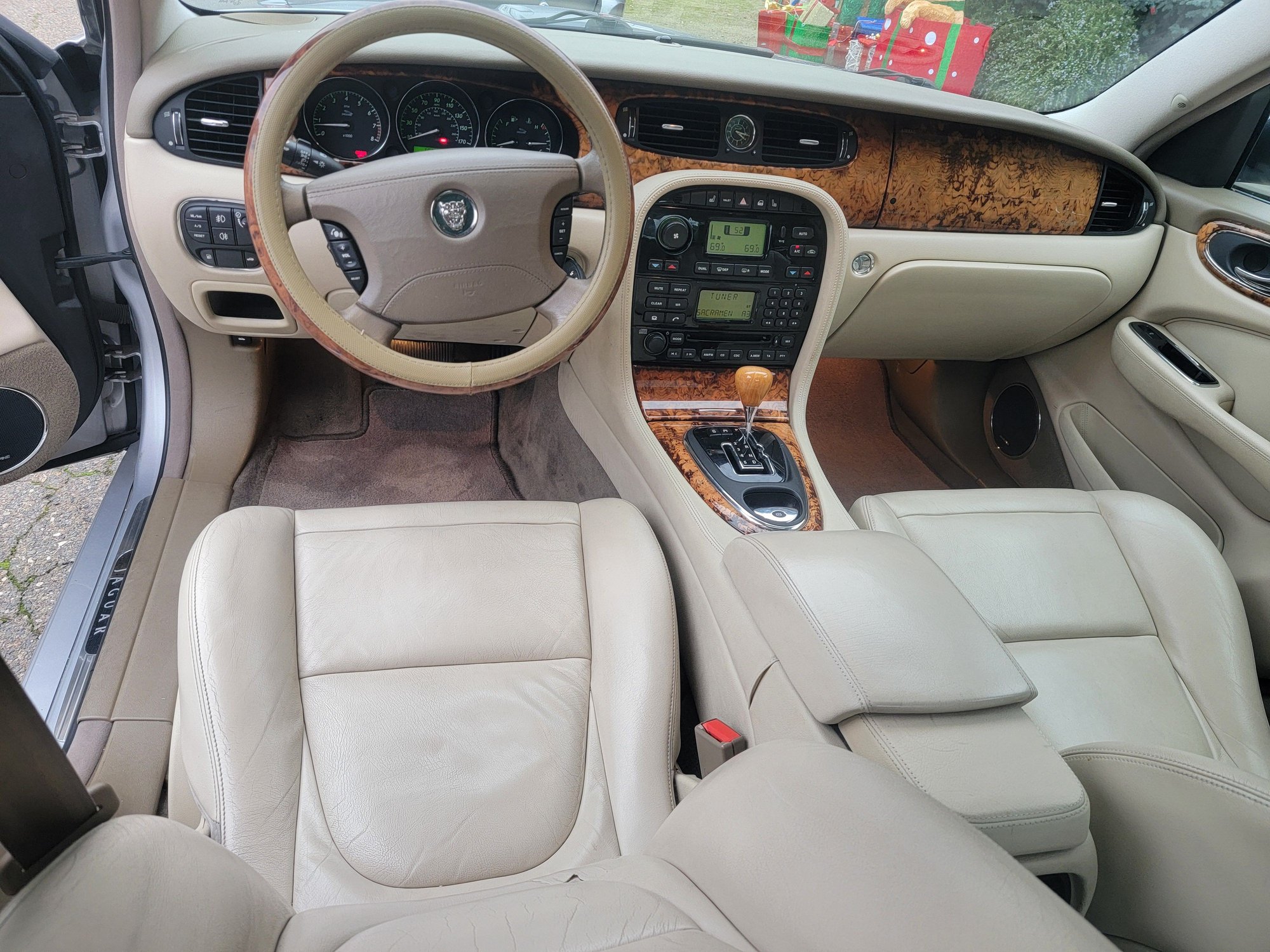 2004 Jaguar XJ8 - 2004 XJ8 for sale - New - VIN SAJWA71C14SG16572 - 133,000 Miles - 8 cyl - 2WD - Automatic - Sedan - Silver - Cameron Park, CA 95682, United States