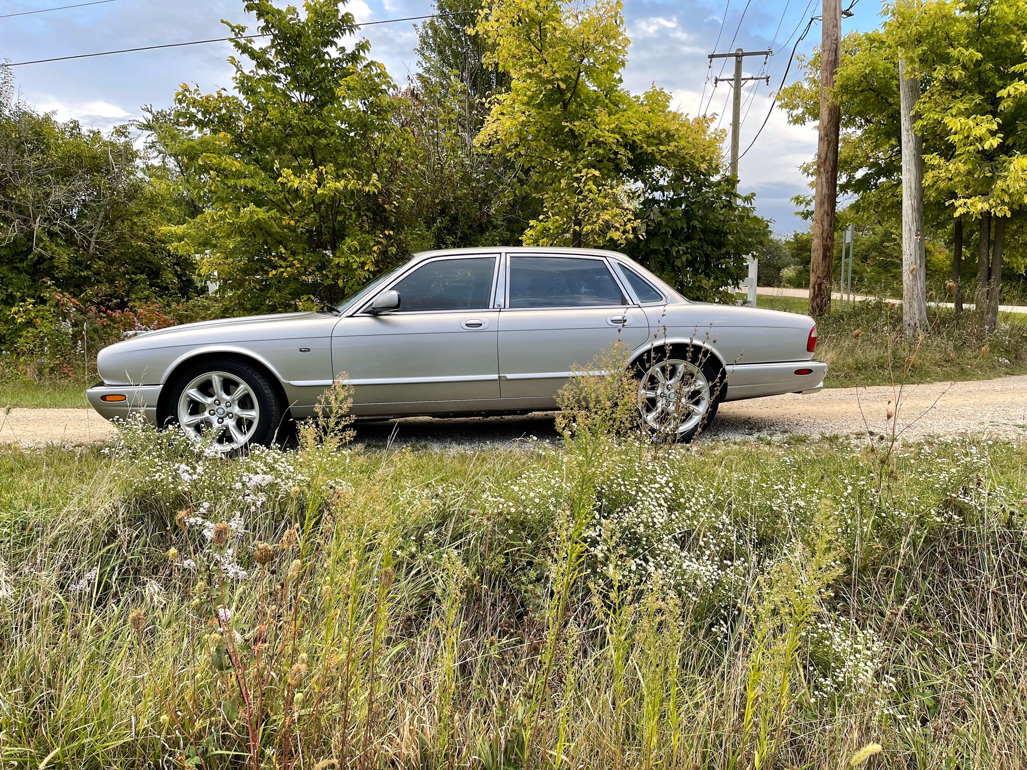 2000 Jaguar XJR - Extremely clean 2000 XJR 90k miles - Used - VIN Wmwsv3c59bty13385 - 90,000 Miles - 8 cyl - 2WD - Automatic - Sedan - Silver - Oswego, IL 60543, United States