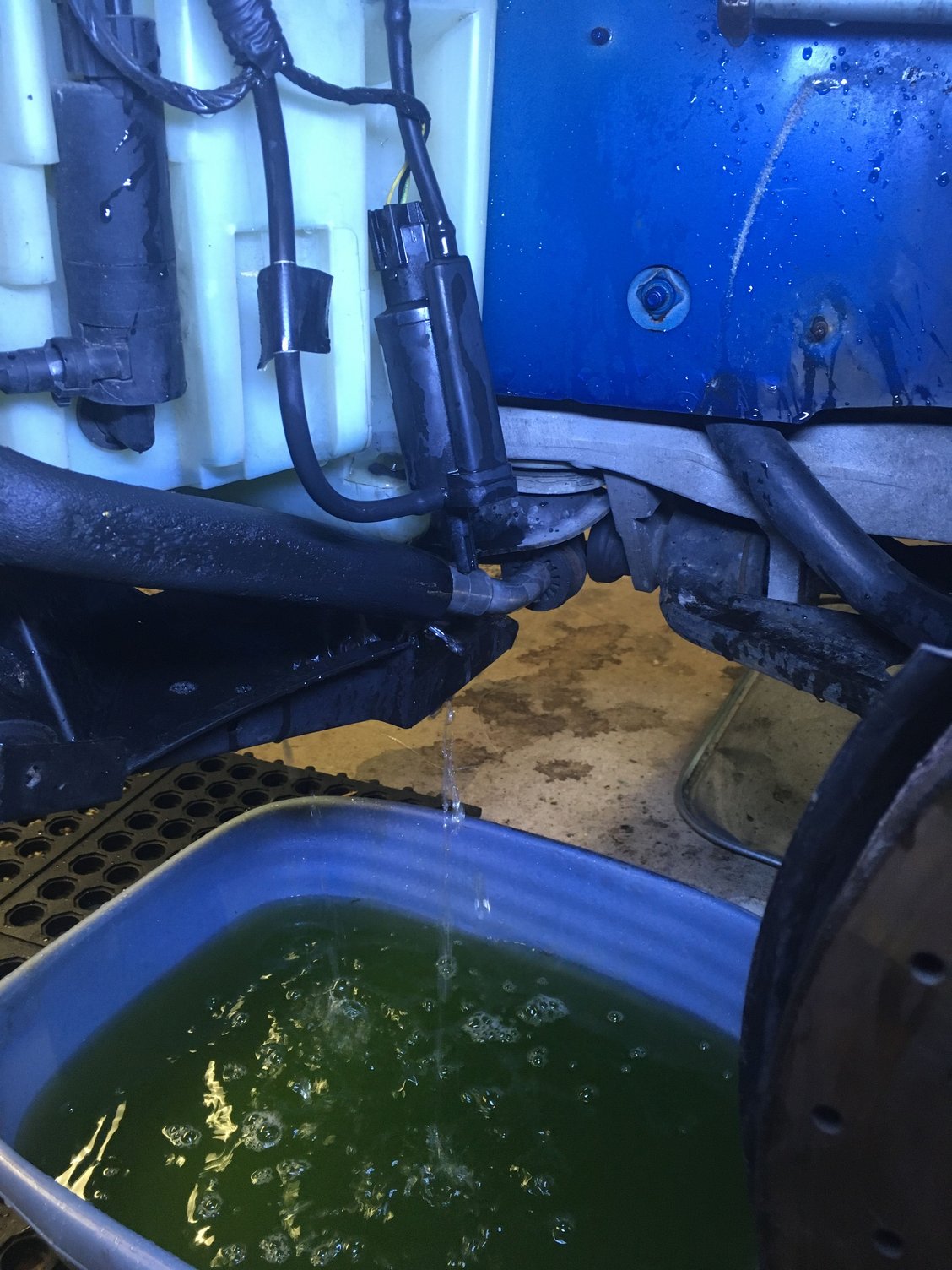 Washer pumps leaks Jaguar Forums Jaguar Enthusiasts Forum