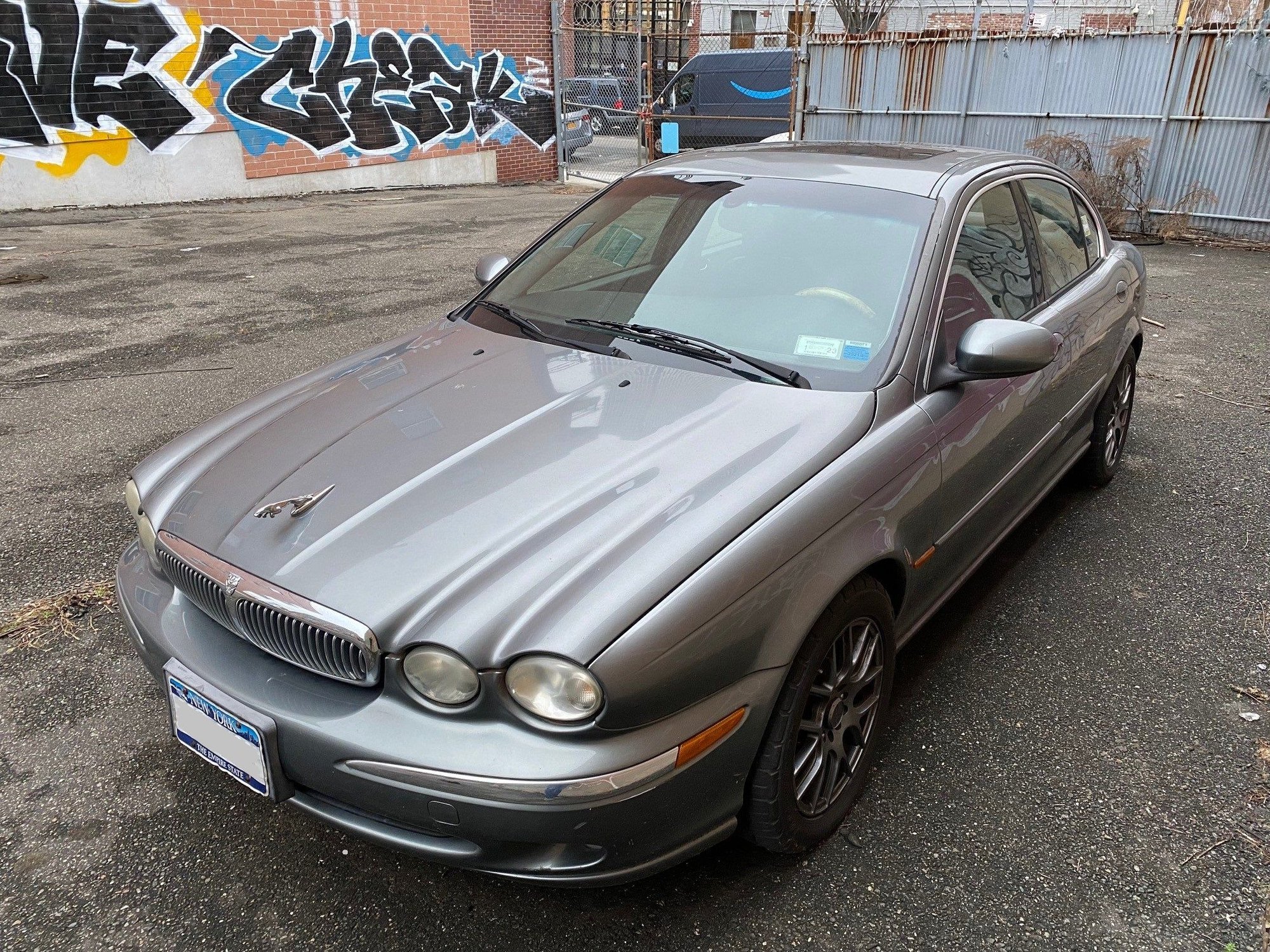 2004 Jaguar X-Type - Jaguar X-Type 3.0 AWD 2004 - Needs Work - $2,500 NYC - Used - VIN SAJEA51C74WD86948 - 92,000 Miles - 6 cyl - 4WD - Automatic - Sedan - Gray - New York, NY 11249, United States