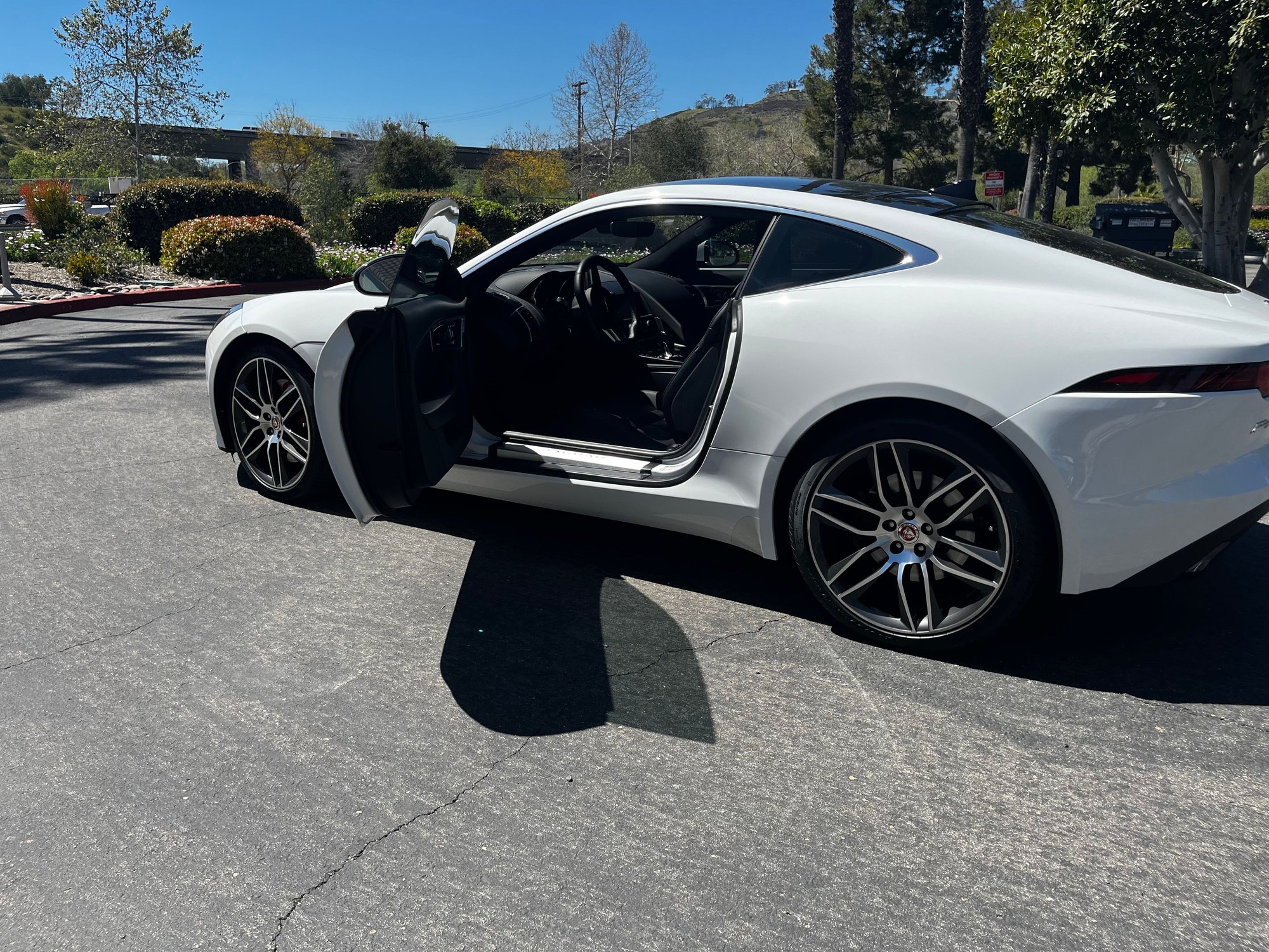 2020 Jaguar F-Type - 2020 F-Type P300 Coupe - Used - VIN SAJDD1GX3LCK68530 - 13,481 Miles - 4 cyl - 2WD - Automatic - Coupe - White - Fallbrook, CA 92028, United States