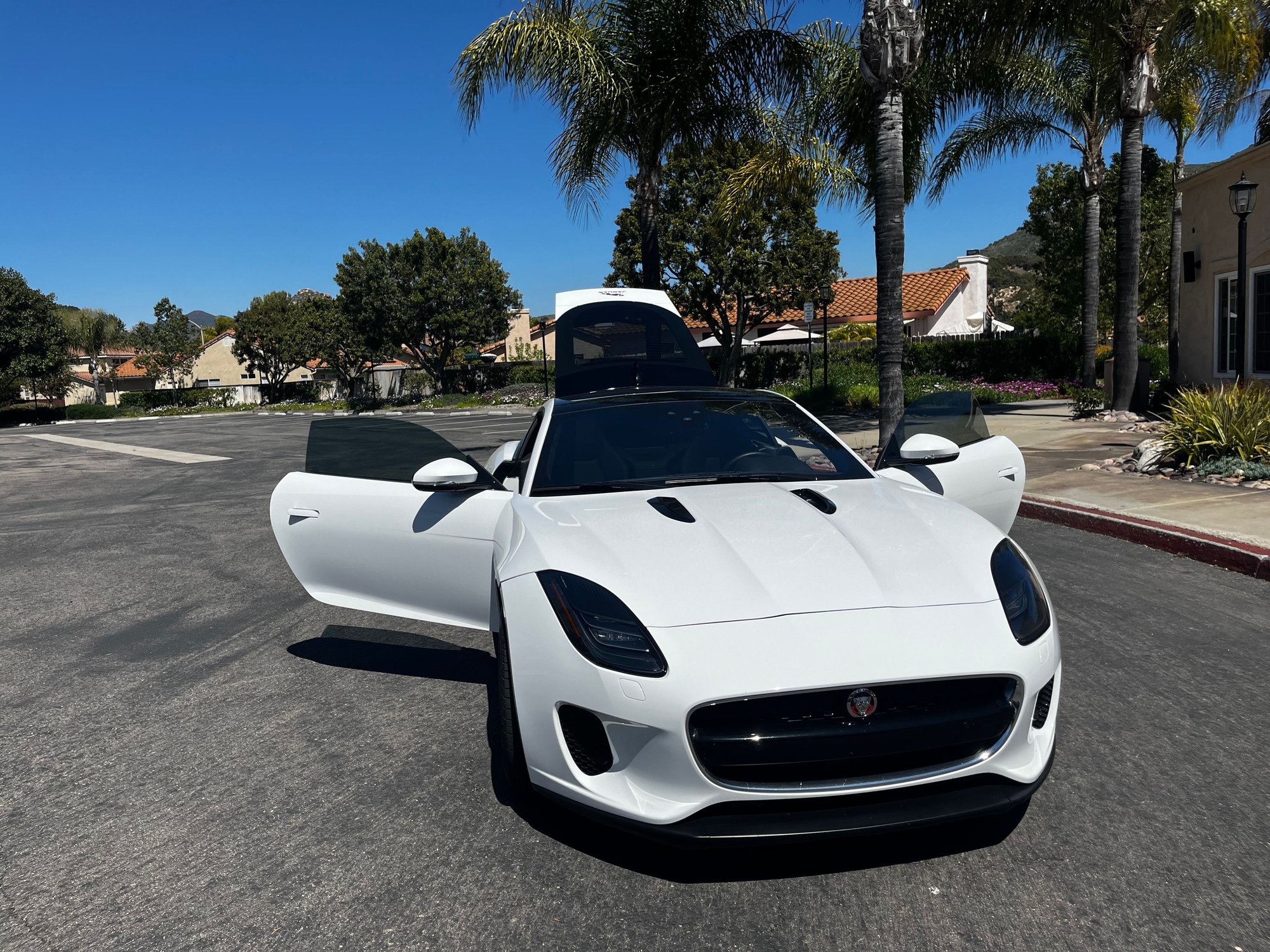 2020 Jaguar F-Type - 2020 F-Type P300 Coupe - Used - VIN SAJDD1GX3LCK68530 - 13,481 Miles - 4 cyl - 2WD - Automatic - Coupe - White - Fallbrook, CA 92028, United States