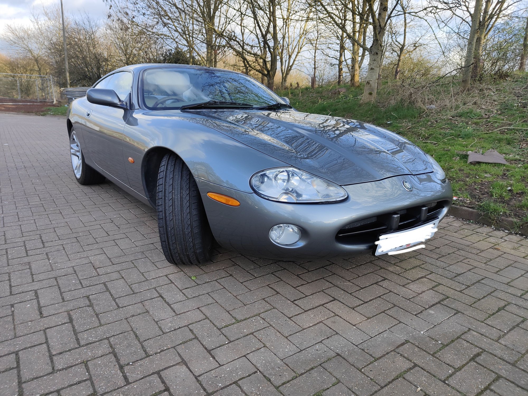 2002 Jaguar XK8 - For Sale - Used - VIN SAJAC41MX2NA29018 - 120,779 Miles - 8 cyl - 2WD - Automatic - Coupe - Gray - Shaftesbury SP79PX, United Kingdom